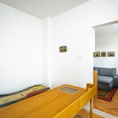 Apartment Cozy 2bd Flat In The Vintage Spot By Flat Mаnager
