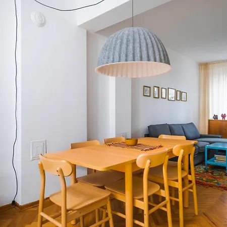 Cozy 2bd Flat In The Vintage Spot By Flat Mаnager Sofia